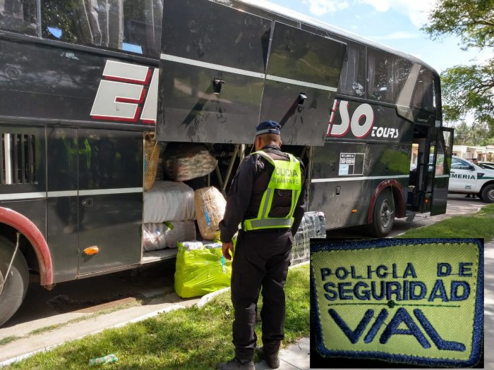 Arrufó: Incautan gran cantidad de mercadería ilegal en un colectivo