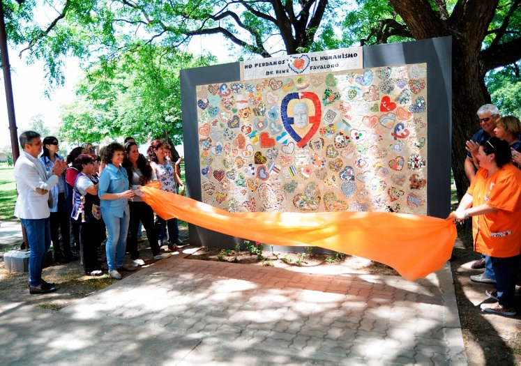 Morteros: Inauguraron mural en homenaje al Dr. Favaloro